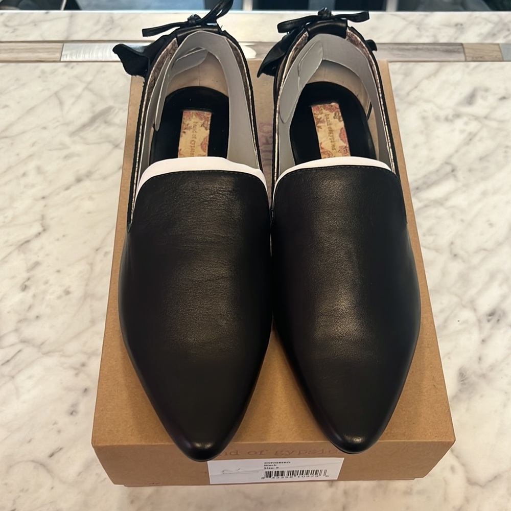 Band Of Gypsies songbird Black Moccasins